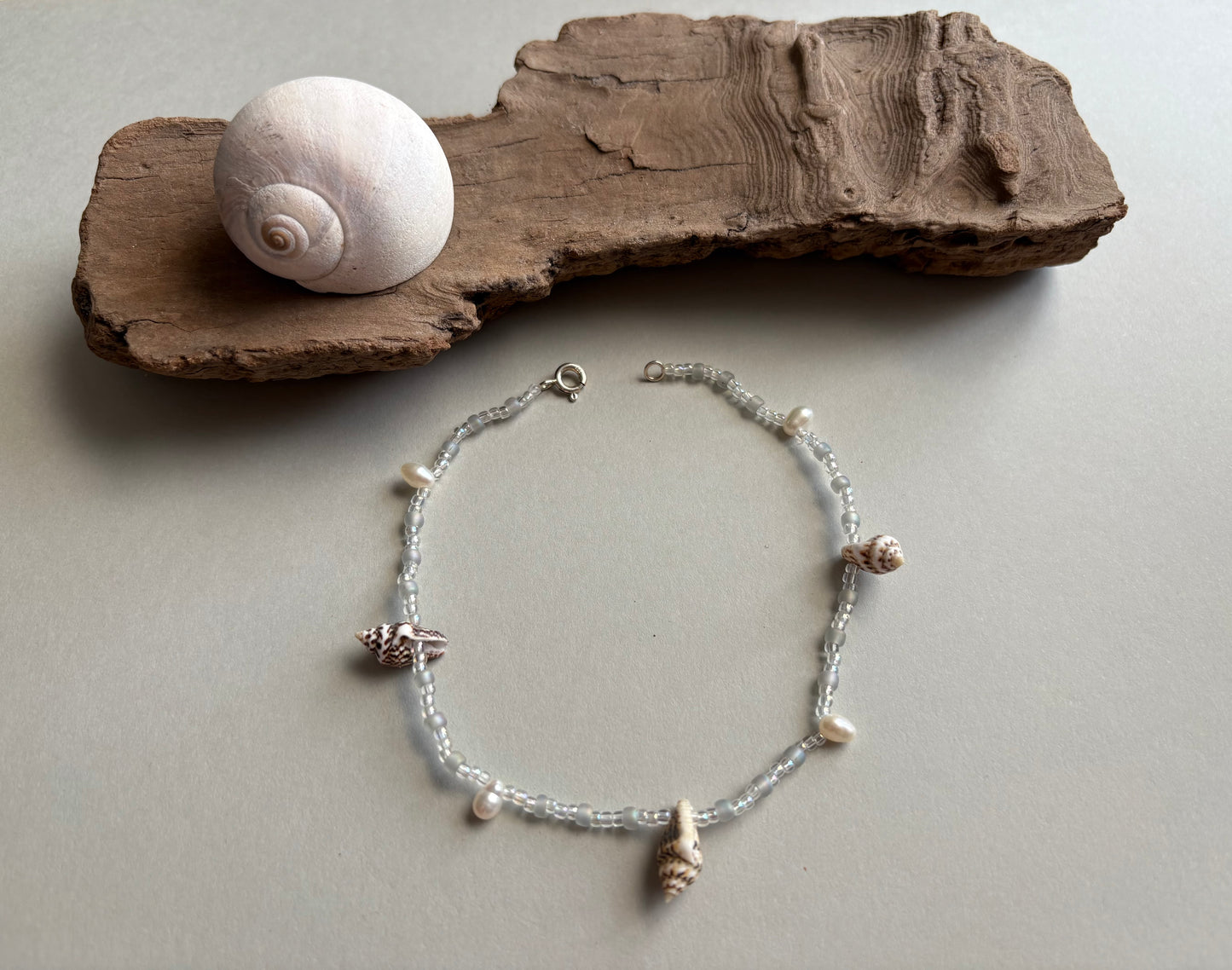 anklet - shells & pearls (shorter)