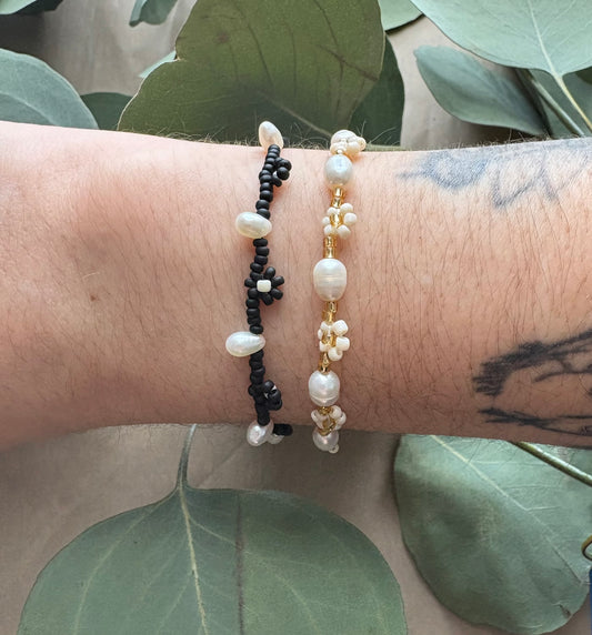 bracelet - og daisies & pearls (shorter)